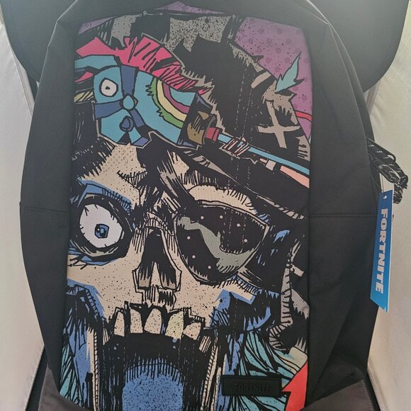 Fortnite Portrait Backpack w/ water bottle pocket Black Large NWT - Picture 1 of 5